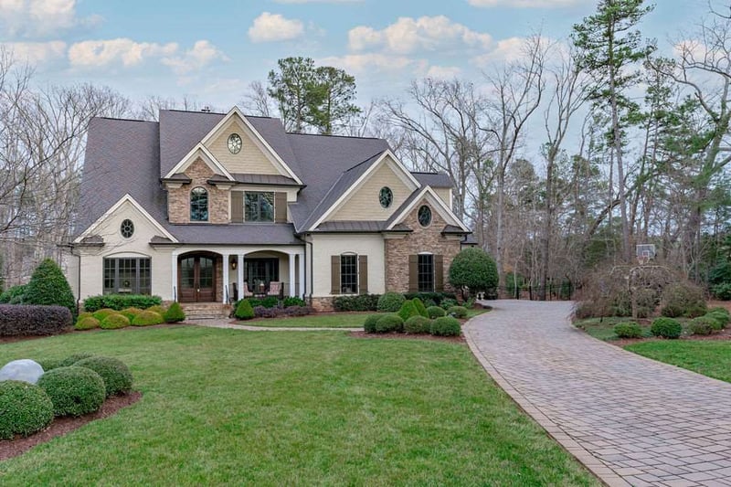 2400 Chelmsford Ct, Cary, NC 27518