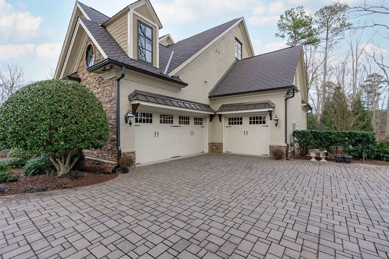 2400 Chelmsford Ct, Cary, NC 27518