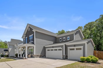 2400 Heathland Farm Dr, Fuquay Varina, NC 27526