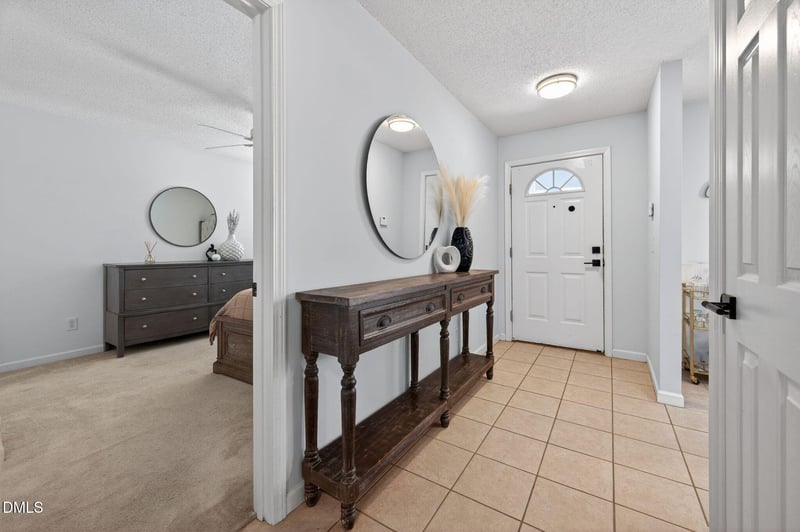 2400 Huntscroft Ln #202, Raleigh, NC 27617