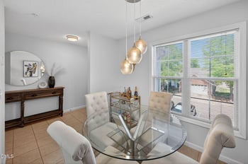 2400 Huntscroft Ln #202, Raleigh, NC 27617
