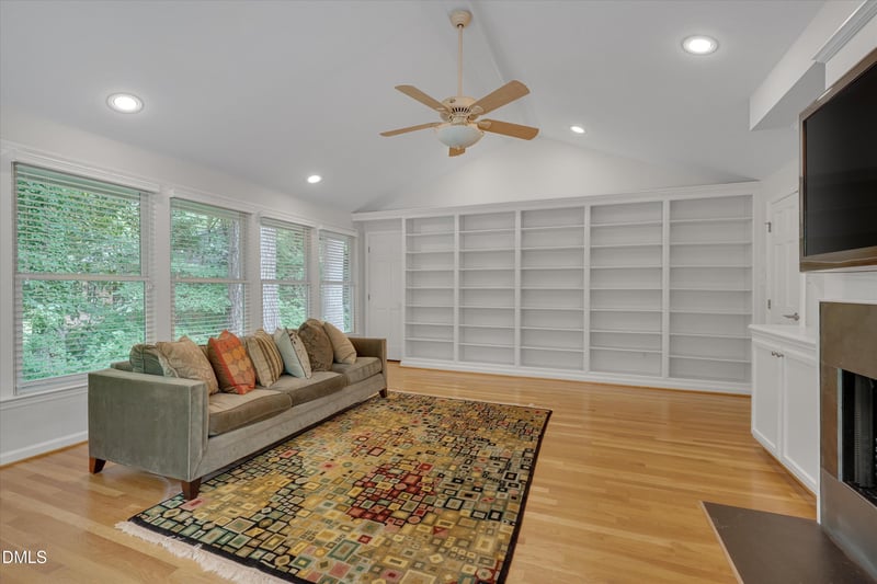 2400 Oxford Rd, Raleigh, NC 27608