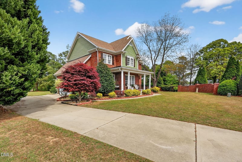 2400 Stewart St, Fuquay Varina, NC 27526