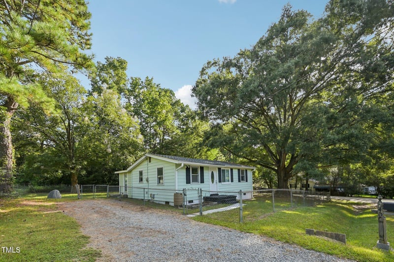 2400 Trueway Ln, Raleigh, NC 27603