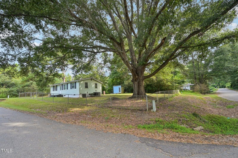 2400 Trueway Ln, Raleigh, NC 27603