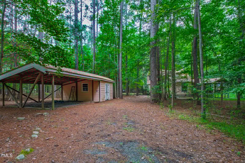 2400 Wheelwright Common, Chapel Hill, NC 27516