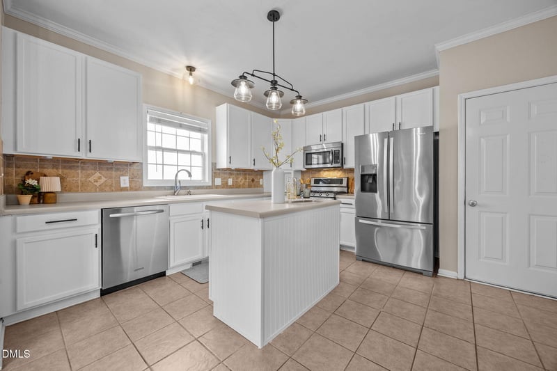 2401 Barday Downs Ln, Raleigh, NC 27606