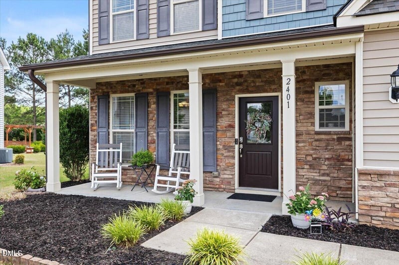 2401 Cattail Pond Dr, Zebulon, NC 27597