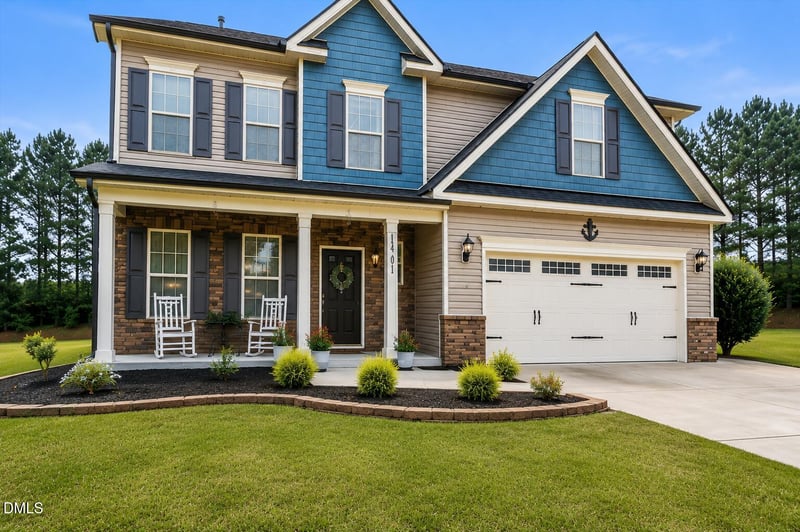 2401 Cattail Pond Dr, Zebulon, NC 27597