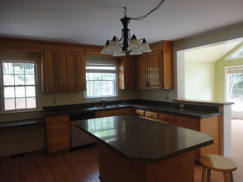 2401 Churchill Rd, Raleigh, NC 27608