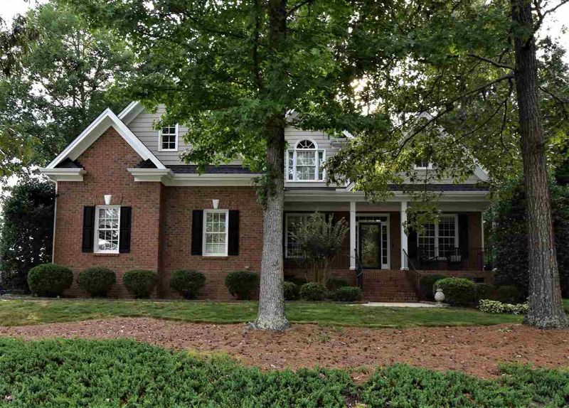 2401 Forestbluff Dr, Fuquay Varina, NC 27526