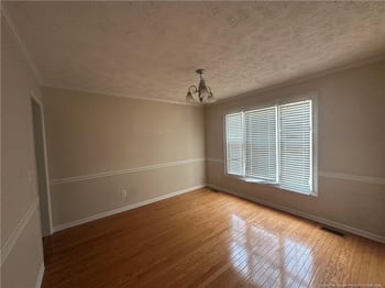 2401 Larwood Dr, Fayetteville, NC 28306