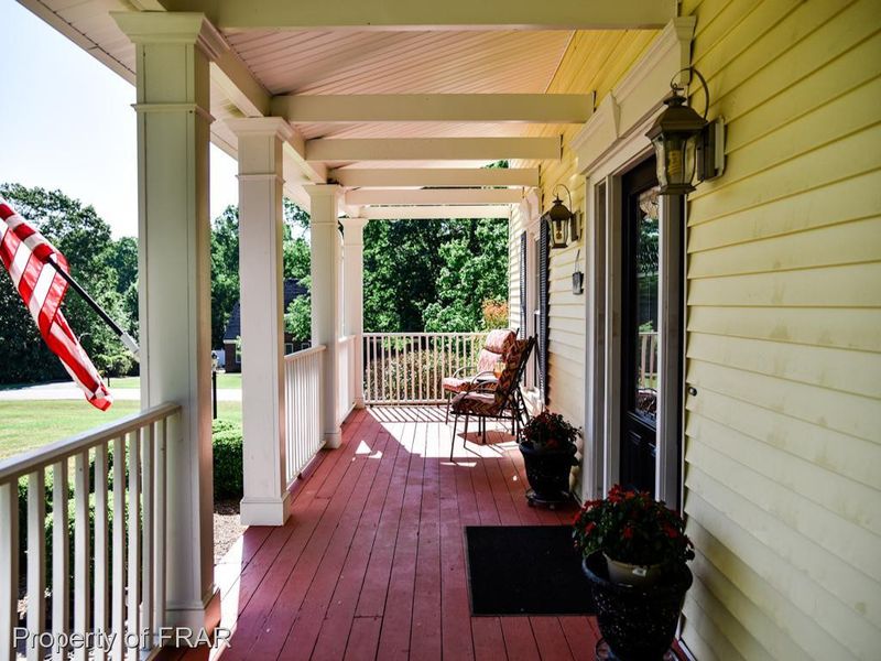 2401 Laurel Dr, Sanford, NC 27330