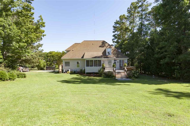 2401 Maxton Crest Dr, Apex, NC 27539