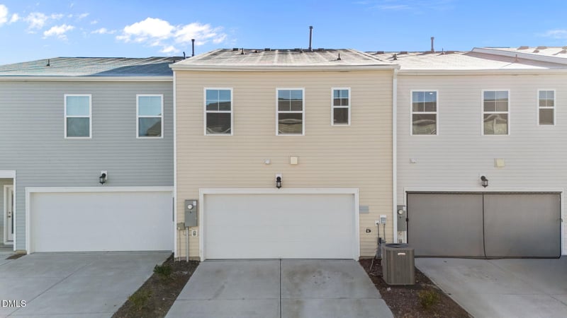 2402 Chert Ln, Raleigh, NC 27610