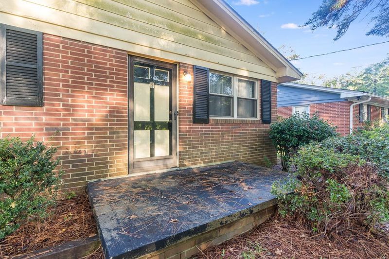 2402 Nc 55, Durham, NC 27707