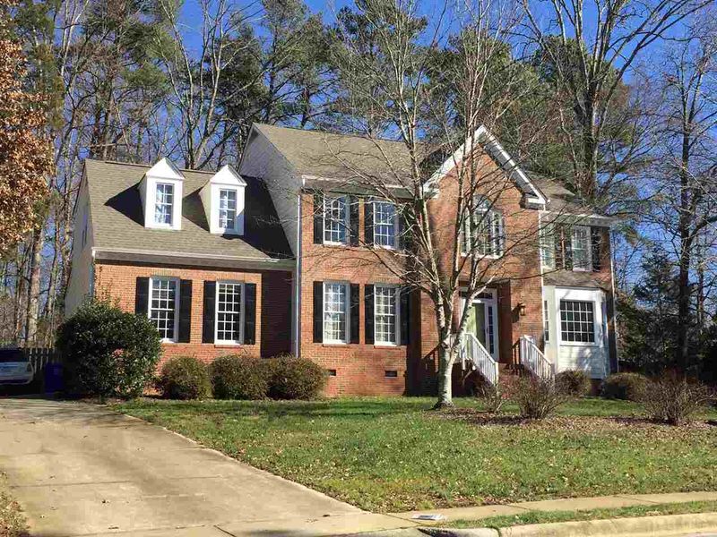 2402 Pathway Dr, Chapel Hill, NC 27516