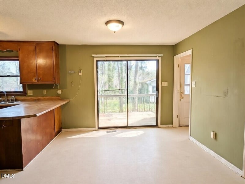 2402 Wade Hampton Rd, Hillsborough, NC 27278