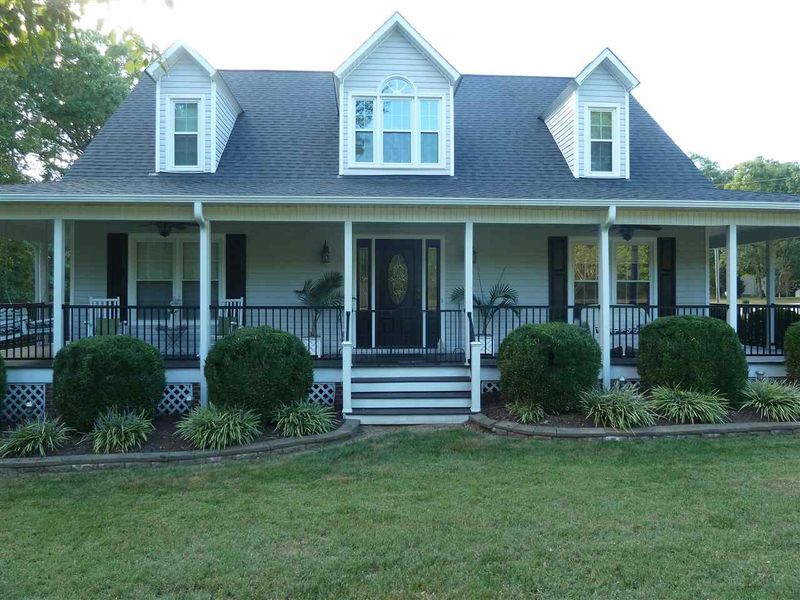 2402 Windy Hill Rd, Durham, NC 27703