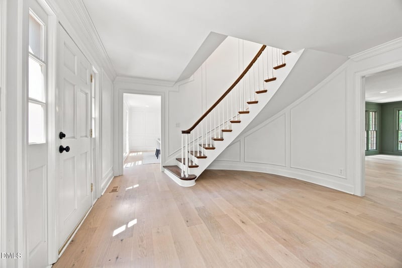 2404 Beechview Ct, Raleigh, NC 27615