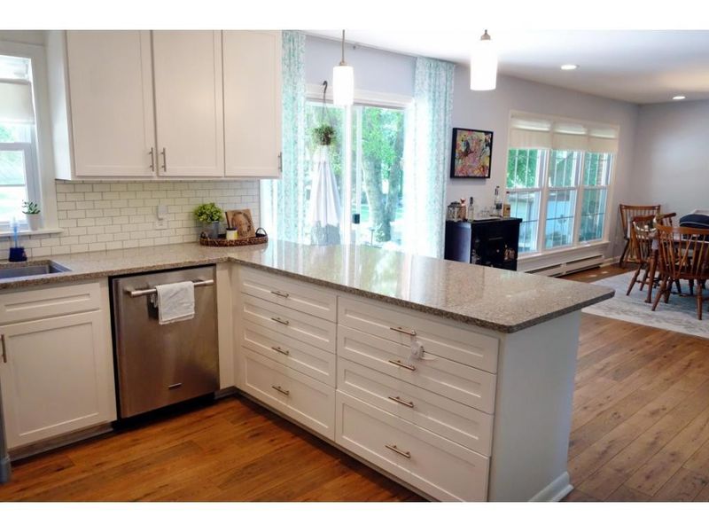 2404 Blanche Dr, Burlington, NC 27215