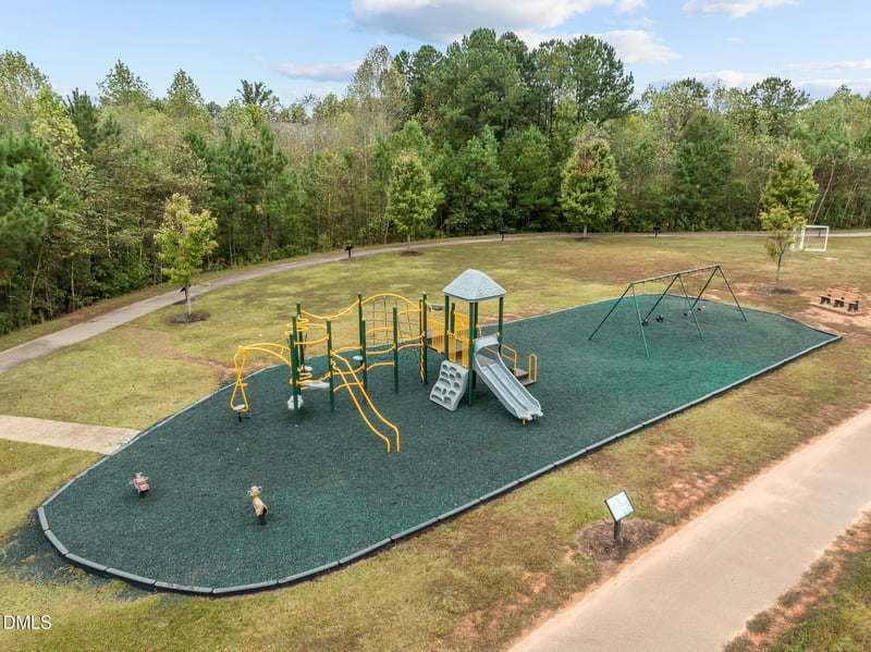 2404 Girvan Dr, Fuquay Varina, NC 27526
