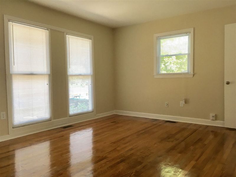 2404 Glascock St, Raleigh, NC 27610
