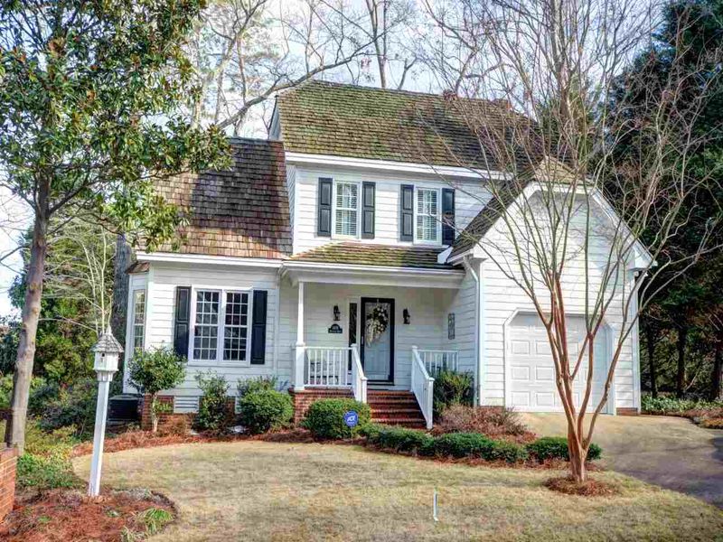 2404 Kentfield Dr, Raleigh, NC 27615