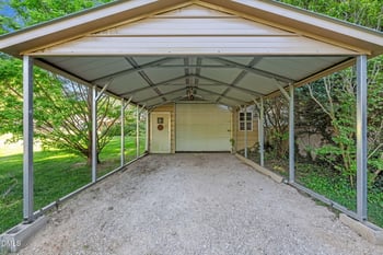 2404 May Dr, Burlington, NC 27215