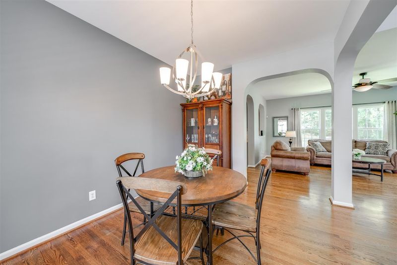 2405 Barday Downs Ln, Raleigh, NC 27606