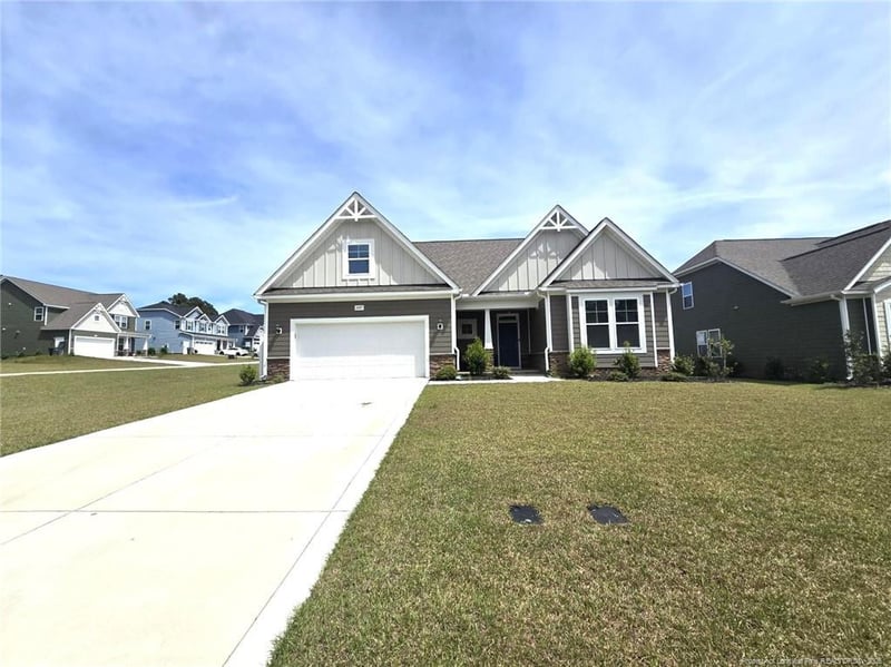 2405 Brian Davis Ct, Fayetteville, NC 28306