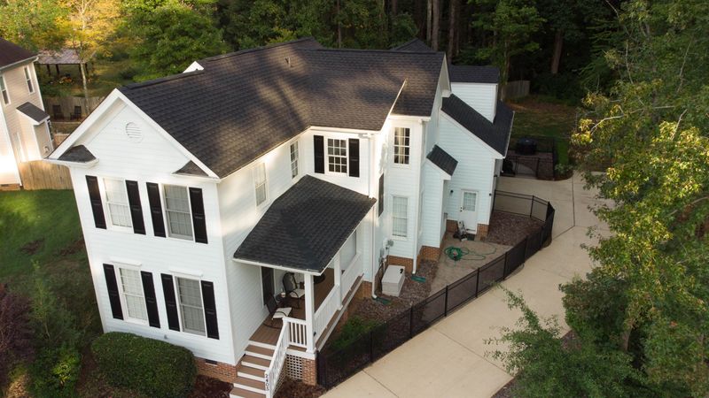 2405 Carruthers Ct, Raleigh, NC 27615