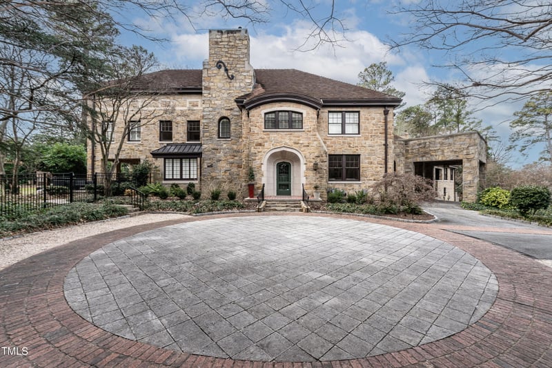 2405 Glenwood Ave, Raleigh, NC 27608