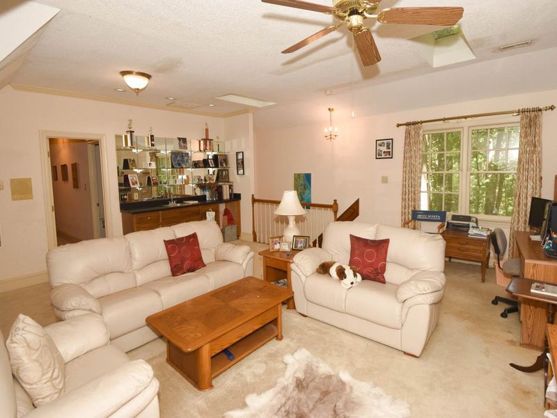 2405 Heartley Dr, Raleigh, NC 27615