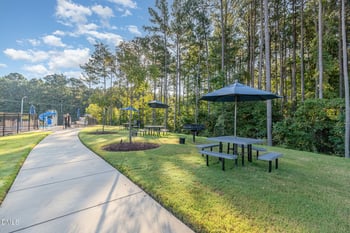 2405 Heathland Farm Dr, Fuquay Varina, NC 27526