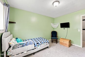2405 Hillford Dr, Burlington, NC 27217