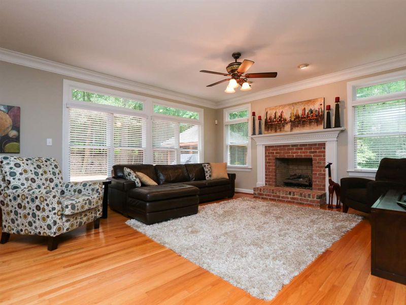 2405 Laurelford Ln, Wake Forest, NC 27587