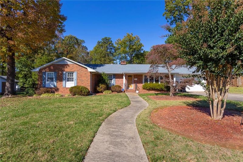 2405 May Dr, Burlington, NC 27215