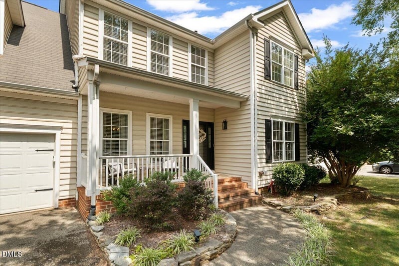 2405 Silver Lake Trl, Raleigh, NC 27606