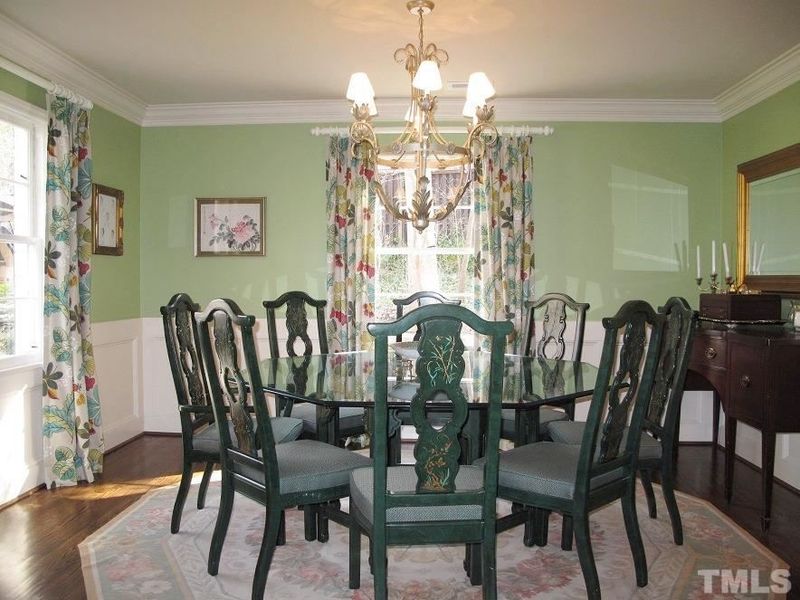 2405 Tyson St, Raleigh, NC 27612