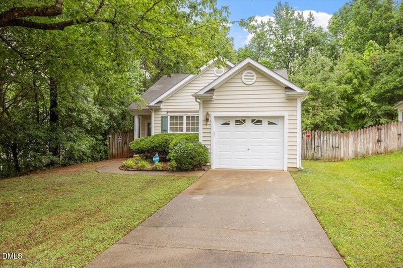 2405 Valley Haven Dr, Raleigh, NC 27603