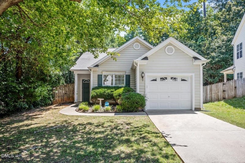 2405 Valley Haven Dr, Raleigh, NC 27603