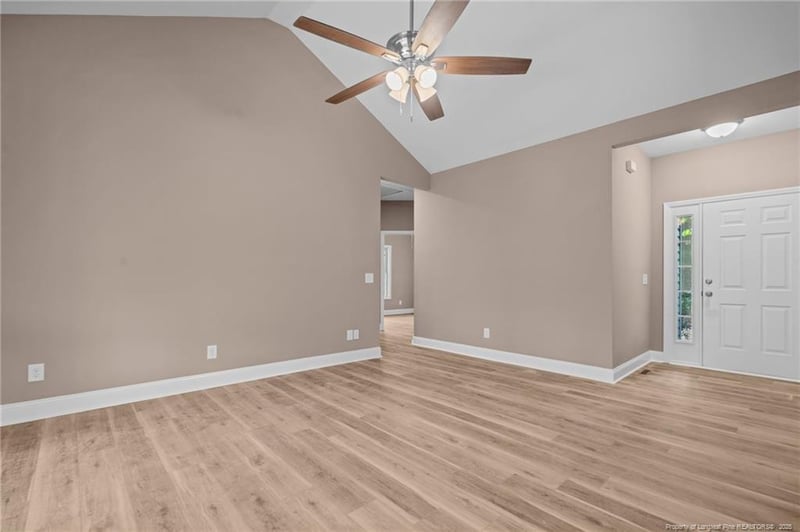 2406 Overbrook Ln, Sanford, NC 27330