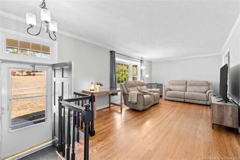 2407 Colgate Dr, Fayetteville, NC 28304
