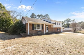 2407 Colgate Dr, Fayetteville, NC 28304