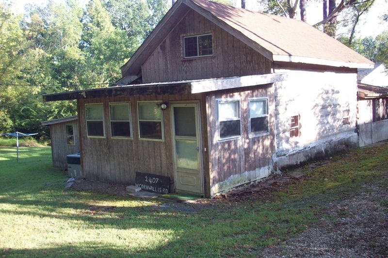 2407 W Cornwallis Rd, Durham, NC 27705