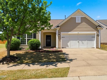 2407 Kinglass Dr, Fuquay Varina, NC 27526