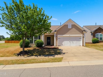 2407 Kinglass Dr, Fuquay Varina, NC 27526