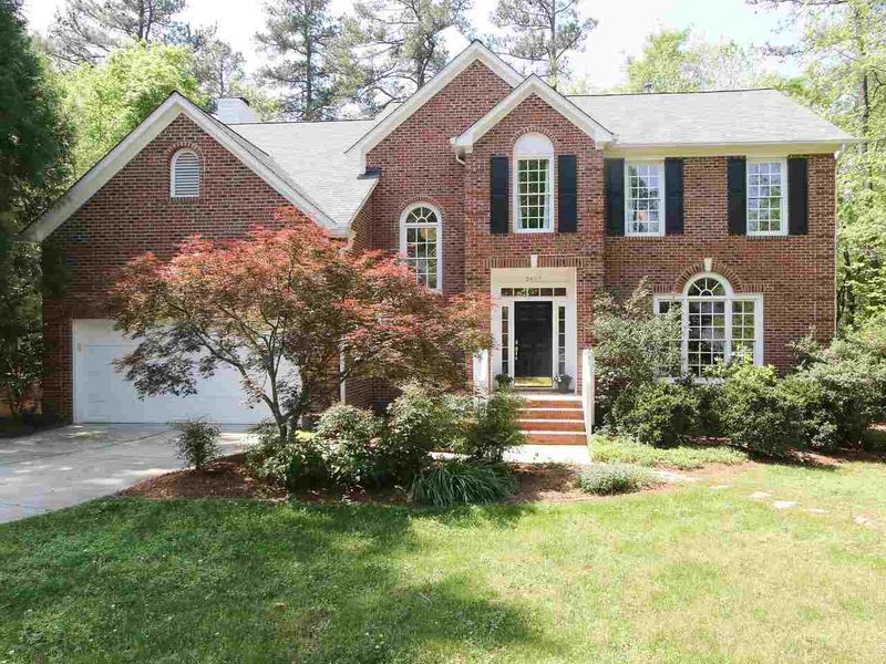 2407 Pathway Dr, Chapel Hill, NC 27516