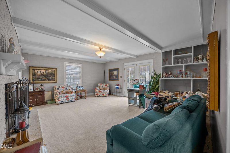 2407 Saddle Club Rd, Burlington, NC 27215
